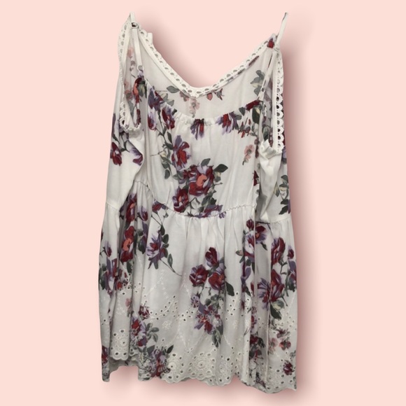 NWT floral tank top Medium - Picture 3 of 4